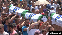 دفن بقایای جسدهای ۱۹ تن در بوسنیا