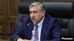 Armenia - Artur Khachatrian, a parliament deputy from the opposition Hayastan bloc, at a news briefing in Yerevan, March 28, 2025.