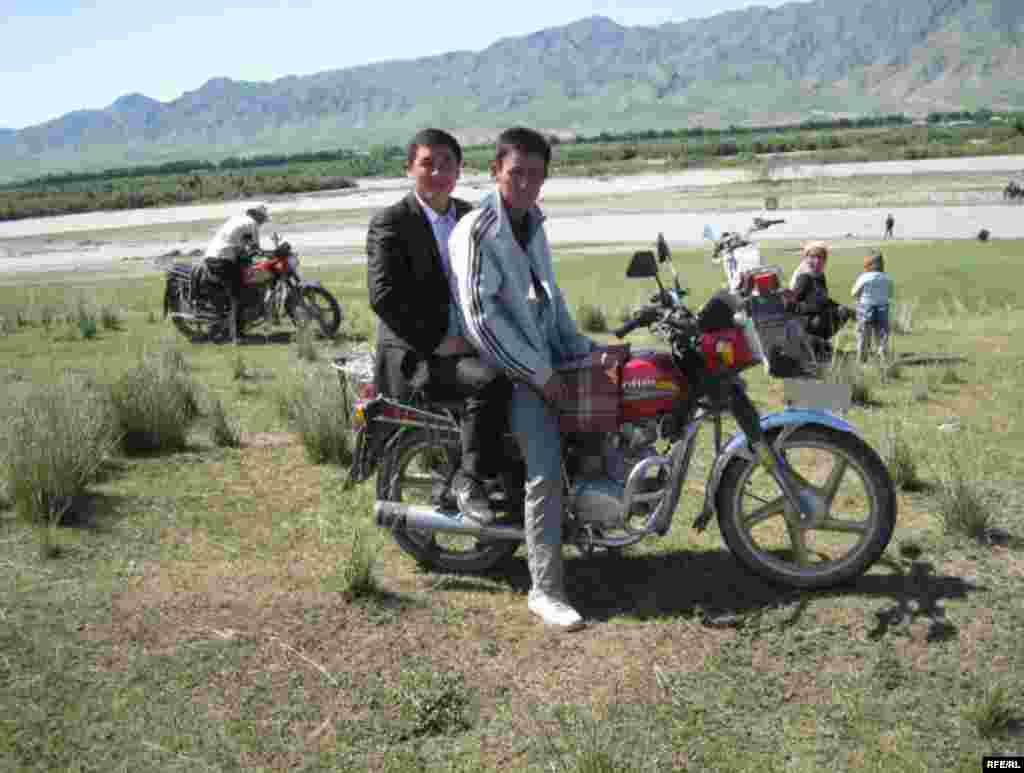 Арзыгүл: Түшүмө кирдиң түндө сен... #11