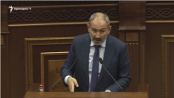 Վարչապետ․ Որոշ պաշտոնյաների աշխատավարձն իջել է