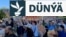 Ukrain protestçileri korrupsiýa garşy guramalary "garaşsyzlyklaryndan mahrum edýän kanuna" garşy çykýar.