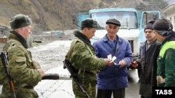 Ограничения на поездки в Грузию не устраивают не только ленингорцев, но и цинагарцев, которым запретили пересекать границу почти пять лет назад