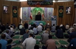 Социальное дистанцирование на молитве