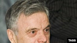 Руслан Хасбулатов