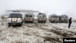 Скорая помощь и спасатели на месте трагедии, 29 января