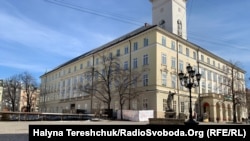 Площа Ринок у Львові напівпорожня,16 березня 2020 року