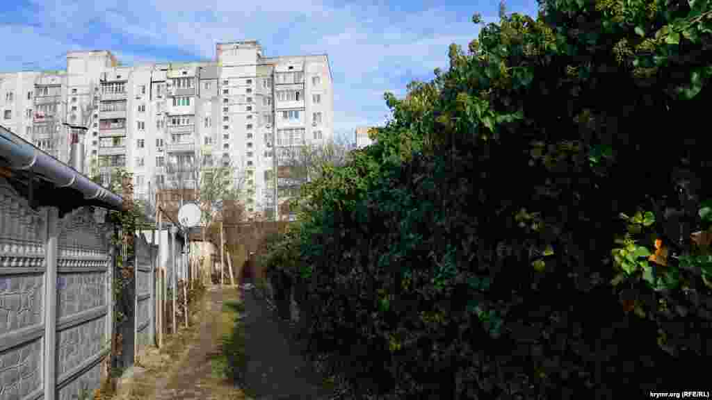 Багатоповерхова забудова &laquo;наступає&raquo; на приватний сектор