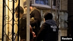 АКШнын полиция кызматкерлери 