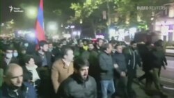 Нічні протести у Вірменії: тисячі людей вийшли на вулиці (відео)