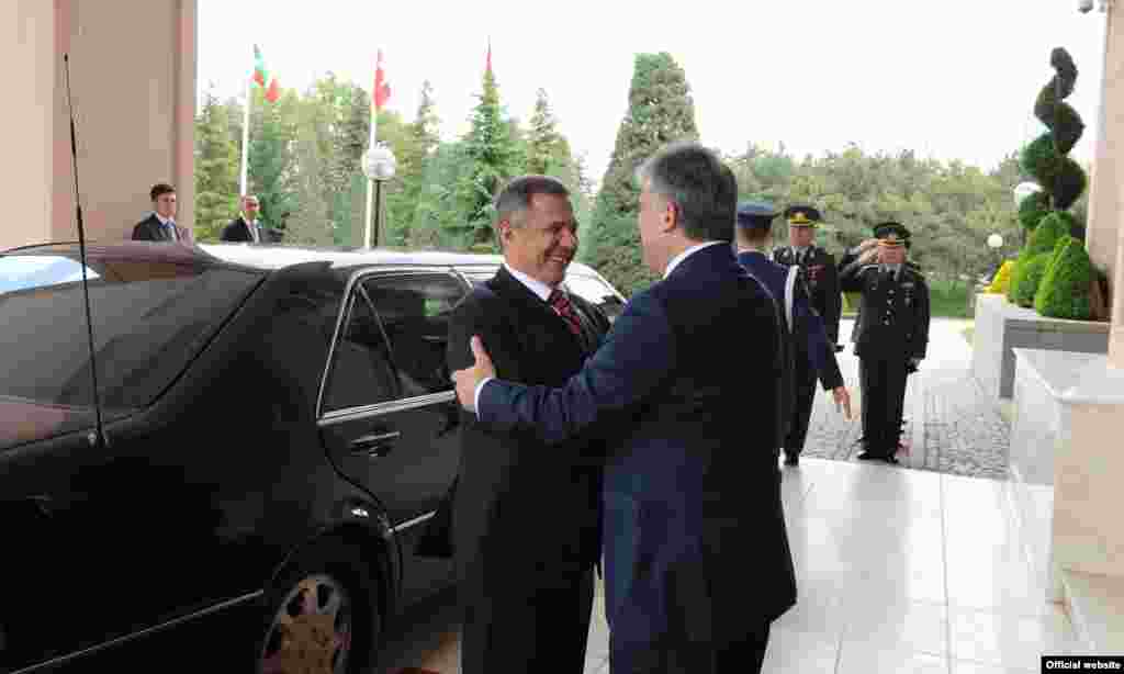 Рөстәм Миңнеханов Төркия президенты Абдулла Гюль белән очраша