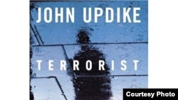 «Все персонажи романа говорят однотипной безжизненной интеллигентской прозой. <…> К счастью, роман включает и сцены, в которых ни Ахмеда, ни его имама нет»