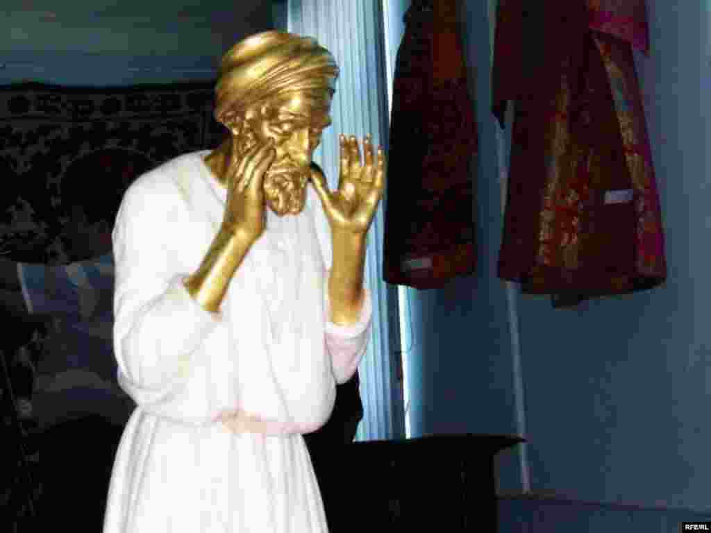 Намоишгоҳ дар осорхонаи Беҳзод #27