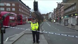 У Лондоні озброєний ножем чоловік поранив двох перехожих – відео