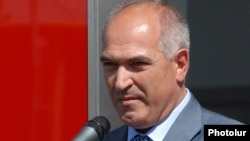 Գործարար Սամվել Մայրապետյան, արխիվ