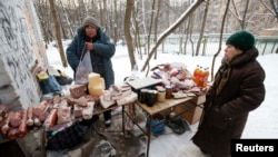 Оьрсийчоь -- Москох, урамера базар, Дечк, 2015