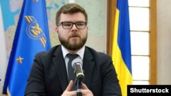 Євген Кравцов переходить «на роботу у публічному державному секторі»