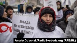 У міністерстві зазначили, що, окрім державної допомоги, підприємці та наймані працівники можуть отримати додаткові виплати з місцевих бюджетів регіонів, якщо такі виплати будуть запроваджені рішенням органів місцевого самоврядування