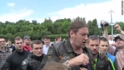 "Ночные волки" приехали на "пикет"