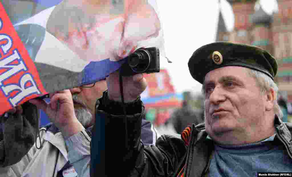 Красная площадь. Ветераны труда на параде профсоюзов. &nbsp;