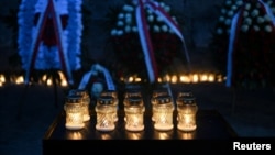 
У заходах взяли участь представники з понад 50 країн світу – 20 президентів, 7 монархів