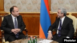 ԱՄՆ-ի պետդեպարտամենտի ներկայացուցիչ Էրիկ Ռուբինը Հայաստանի նախագահի հետ հանդիպմանը, արխիվ