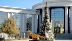 Aşgabadyň ÝOJ-ynda talyplardan Täze ýyl baýramçylygy geçýänçä umumy ýaşaýyş jaýynda ýaşamak talap edilýär