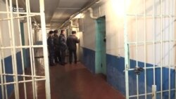 Милицияга кол көтөргөн адам камалды