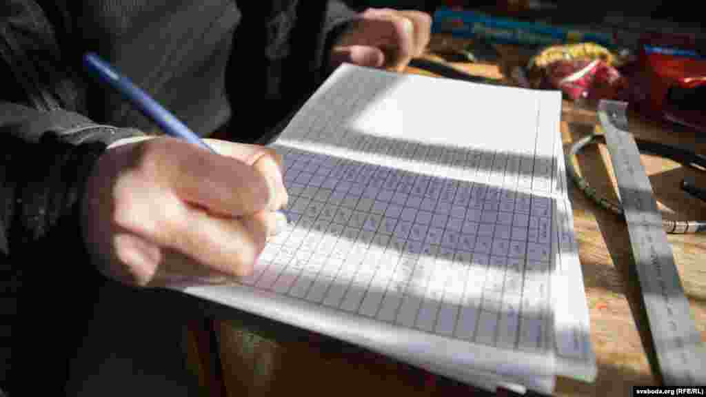 Штогод тут кальцуюць каля трох тысяч птушак. Зьвесткі пра кожную асобіну заносяць у&nbsp;журнал