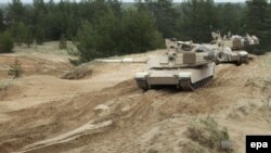 Учения с участием американских военных в Латвии   