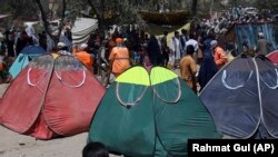 شماری از بیجا شده های داخلی در کابل - عکس از آرشیف