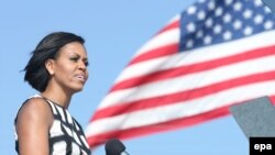 В чешском языке первая леди США, не взирая на статус, получает почти новую фамилию