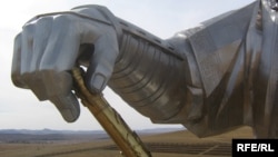 Яңа Монголия, борынгы гадәтләр