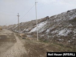 Насип біля кордону між Вірменією й ексклавом Азербайджану Нахічеванню поблизу вірменського села Єрасх