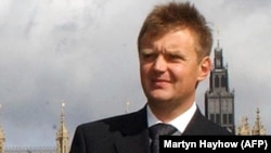 Бавший сотрудник ФСБ России и критик политики Кремля Александр Литвиненко (2004 год, Лондон)