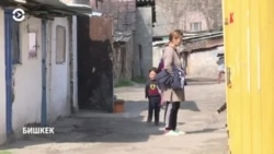 «Говорят, надо носить маски». Не все кыргызстанцы меняют свои планы из-за коронавируса