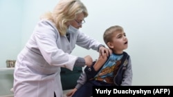 У міністерстві вкотре наголосили, що щеплення є єдиним надійним захистом від кору