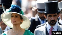 Şa gyzy Haýa bint al-Huseýn adamsy şeýh Mohammed bilen Ascotdaky patyşalyk at çapyşygynda, 2018-nji ýyl.