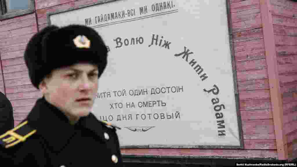 Після розпаду Радянського Союзу річницю бою під Крутами вперше відзначили у 2004 році