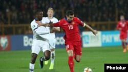 Հայաստանի հավաքականի ավագ Հենրիխ Մխիթարյանը Ֆինլանդիայի հետ խաղում, Երևան, 26-ը մարտի, 2019թ.