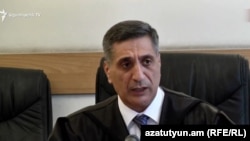 Դատավոր Արմեն Դանիելյանն ընթերցում է իր կայացրած դատական ակտը, Երևան, 14-ը հունիսի, 2019թ․
