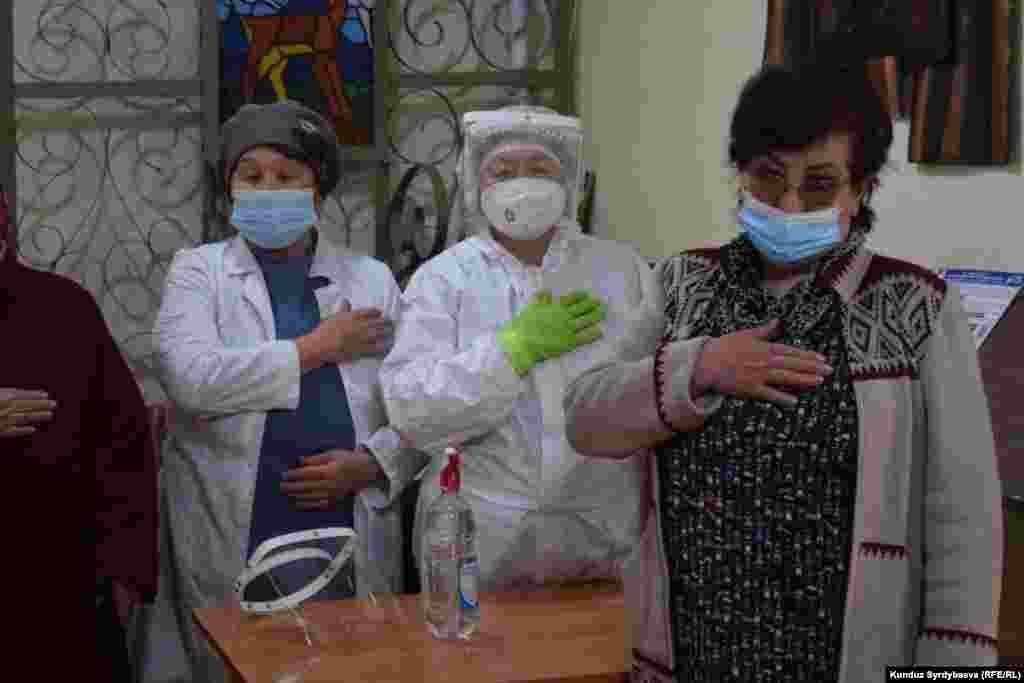 Ички иштер министрлигине (ИИМ) мыйзам бузуу жөнүндө 255 маалымат түшкөн.