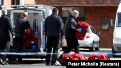 Інспектори Організації із заборони хімічної зброї в Солсбері, де були отруєні Сергій Скрипаль і його дочка Юлія, Велика Британія, 21 березня 2018 році