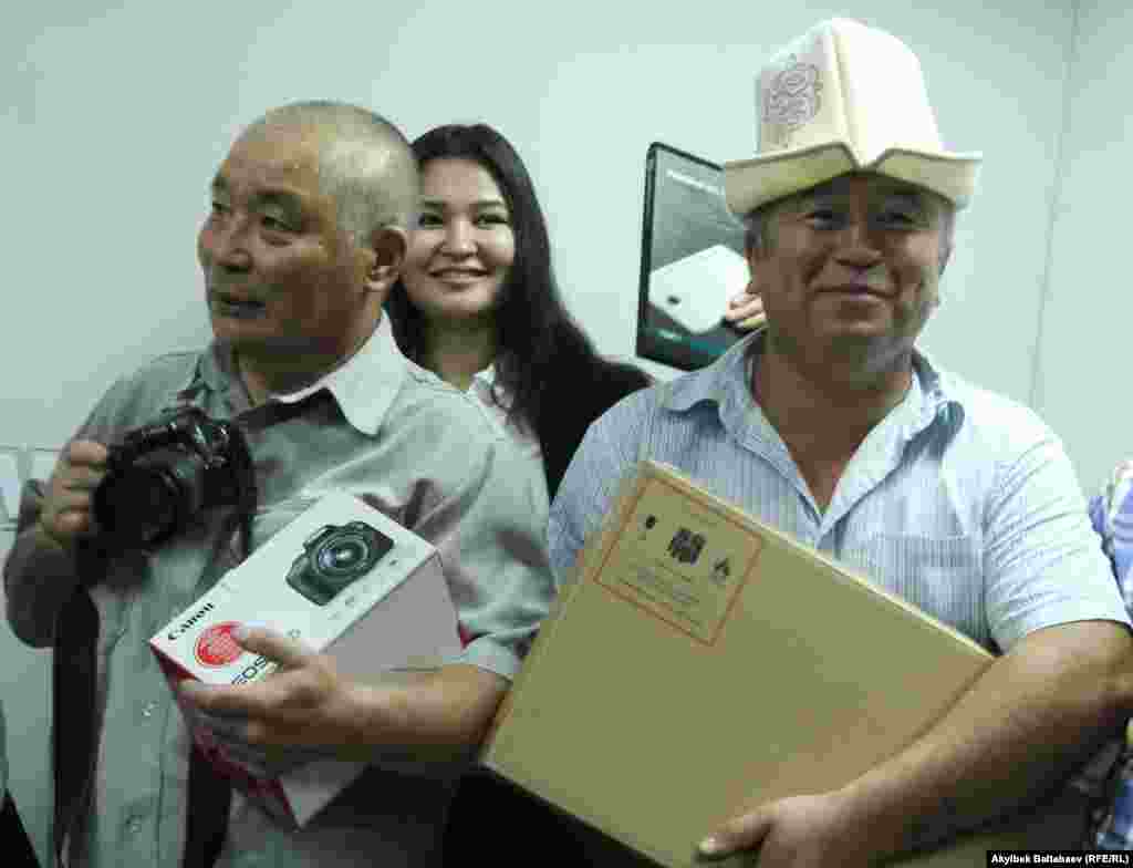 Сыйлык ээлери.