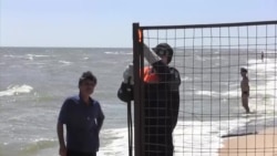 На узбережжі Азовського моря прокуратура почала демонтаж незаконних споруд 