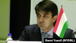 Рустам Эмомали