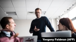 Алексей Навальный в штабе, архивное фото