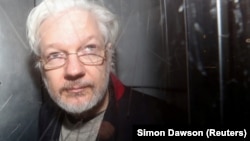 За повідомленням, двох хлопчиків, яким зараз 2 і 1 рік, народила адвокатка Ассанжа Стелла Морріс