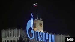 Если вопрос по долгам не будет урегулирован в ближайшее время, «Газпром» намерен уже во вторник на четверть сократить поставки газа на Украину