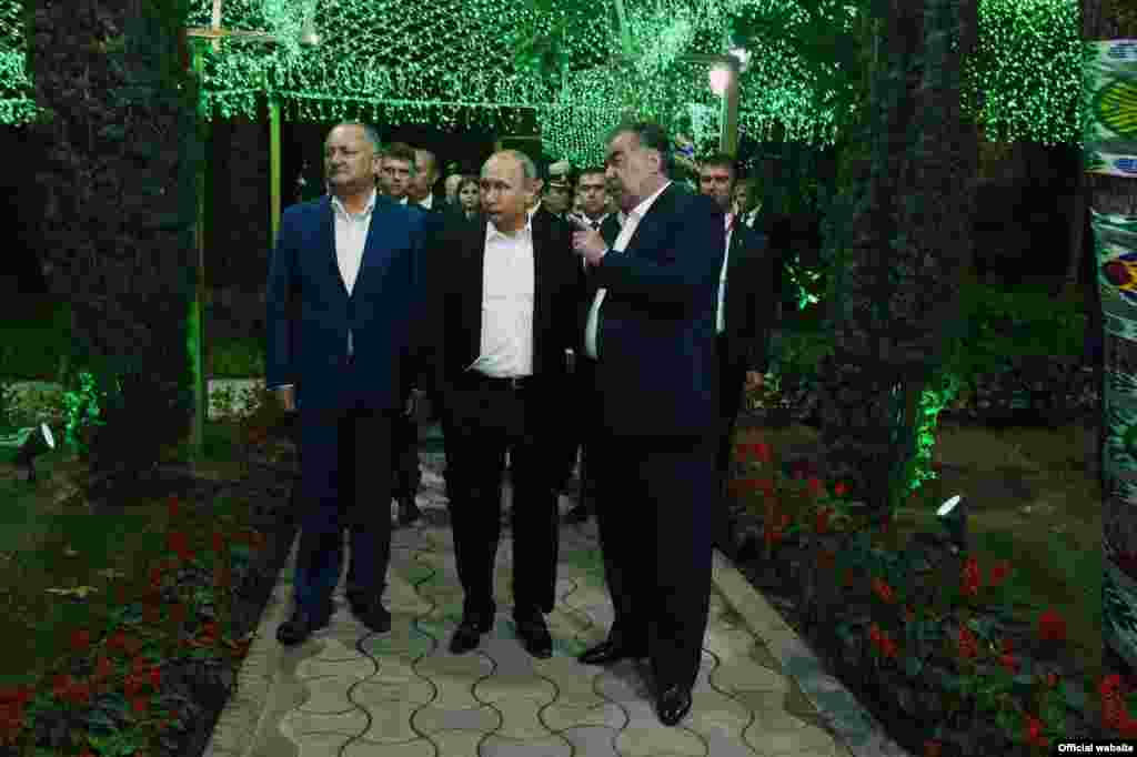 Эмомалӣ Раҳмон, Владимир Путин ва раиси ҷумҳури Молдова