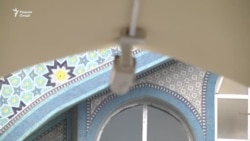 Насби камераҳои назорати доимӣ дар масҷиди марказии Душанбе